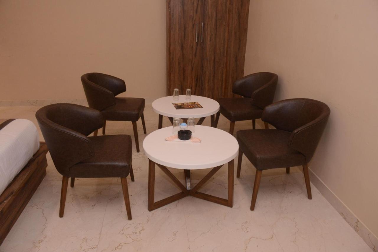 Hotel Bharat كوتا المظهر الخارجي الصورة