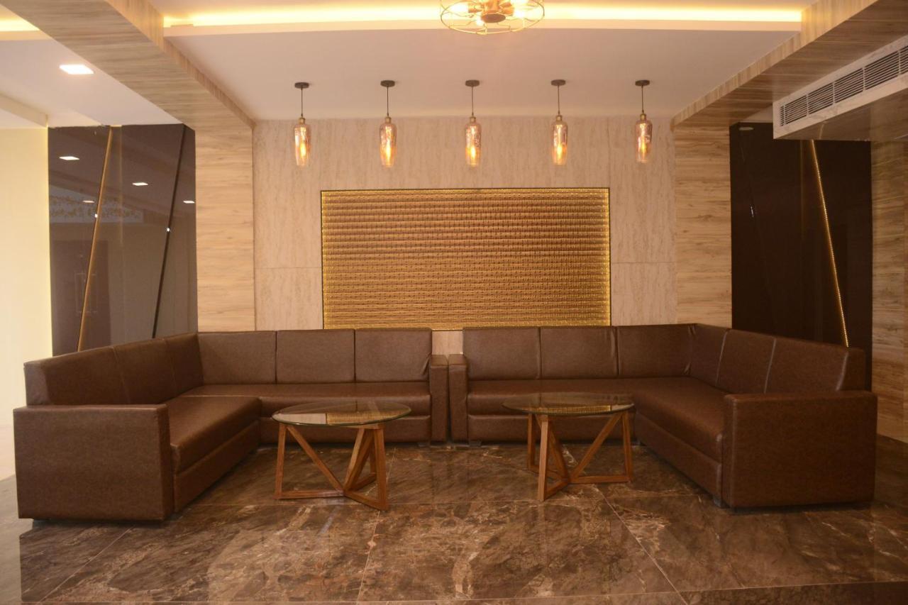 Hotel Bharat كوتا المظهر الخارجي الصورة