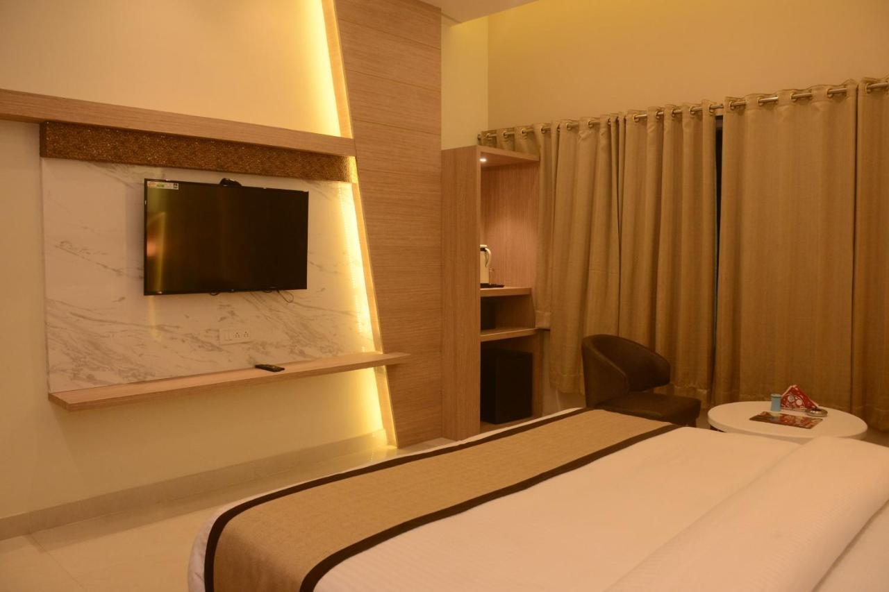 Hotel Bharat كوتا المظهر الخارجي الصورة