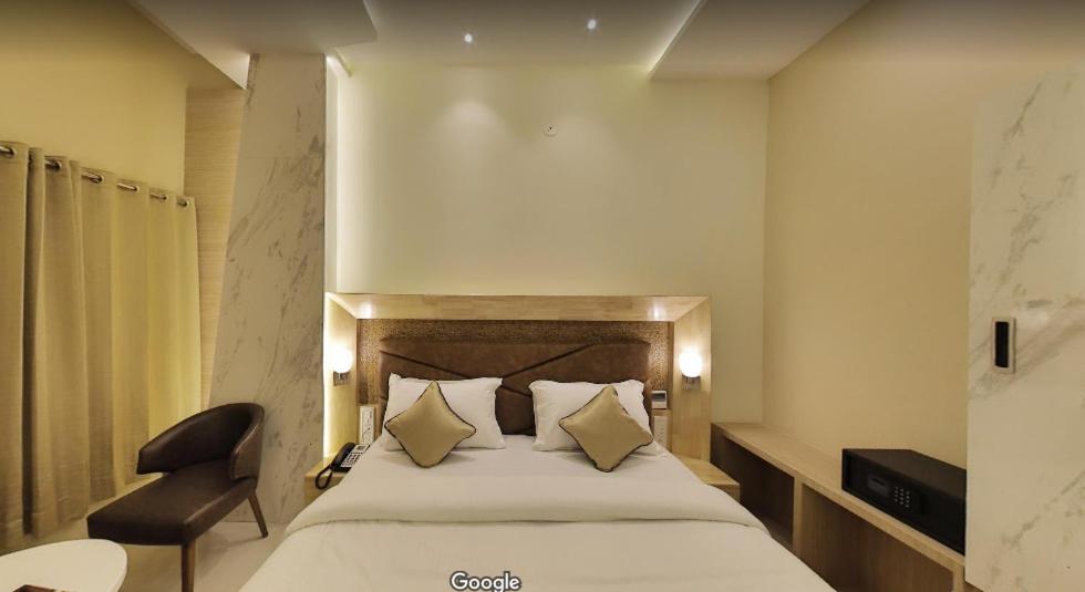 Hotel Bharat كوتا المظهر الخارجي الصورة