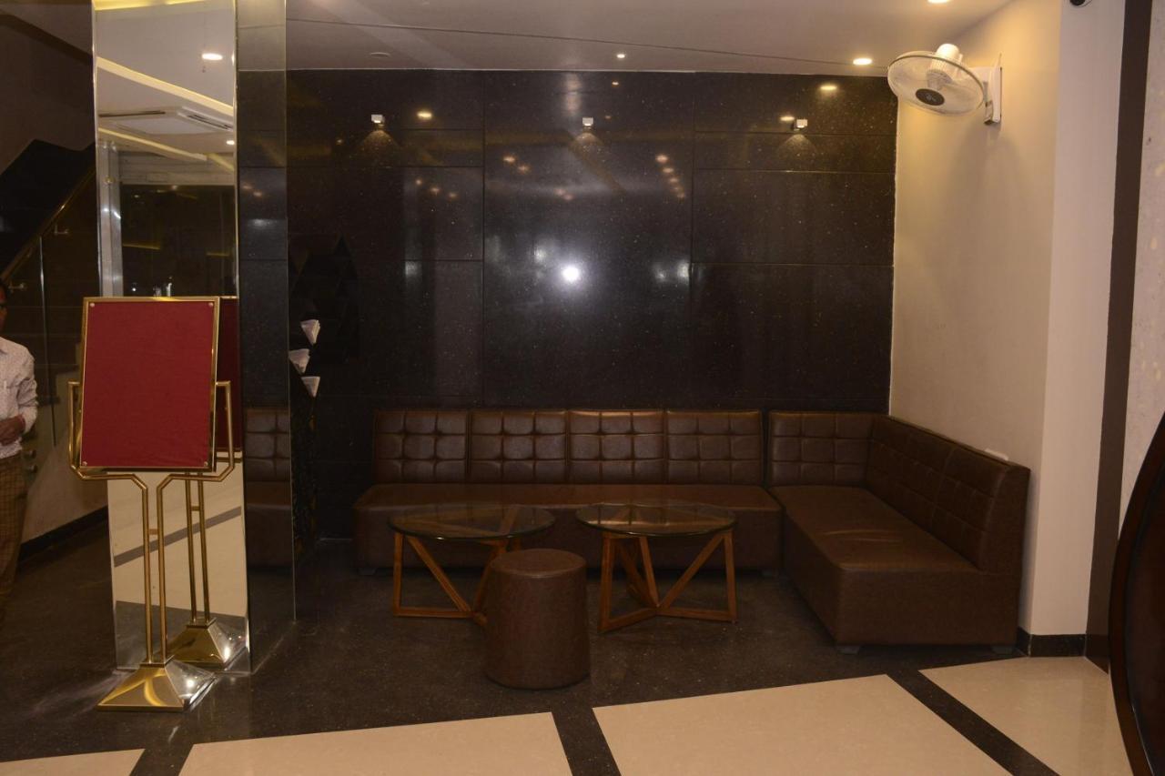 Hotel Bharat كوتا المظهر الخارجي الصورة